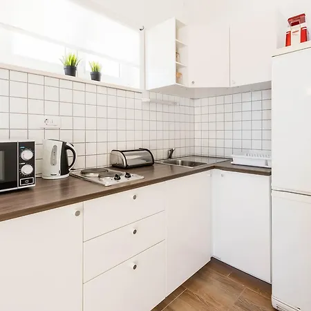 Marina Apartment *