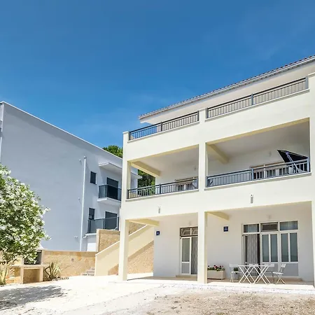 Apartment Marina Mimice